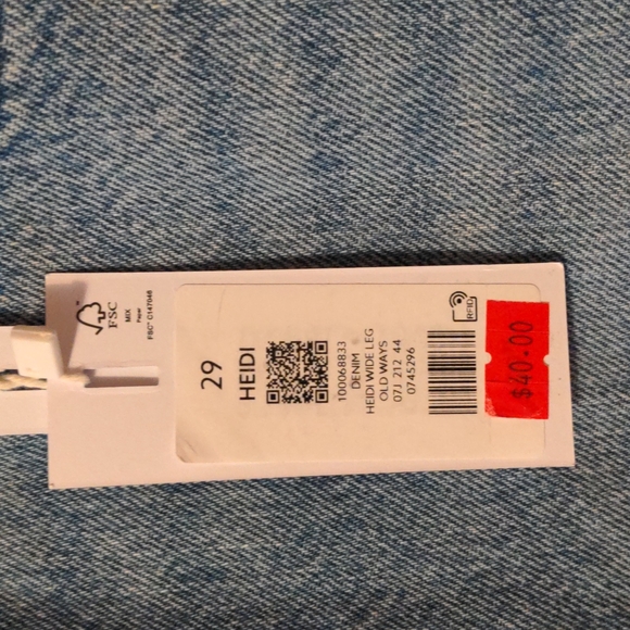 Heidi Jeans - Picture 4 of 4